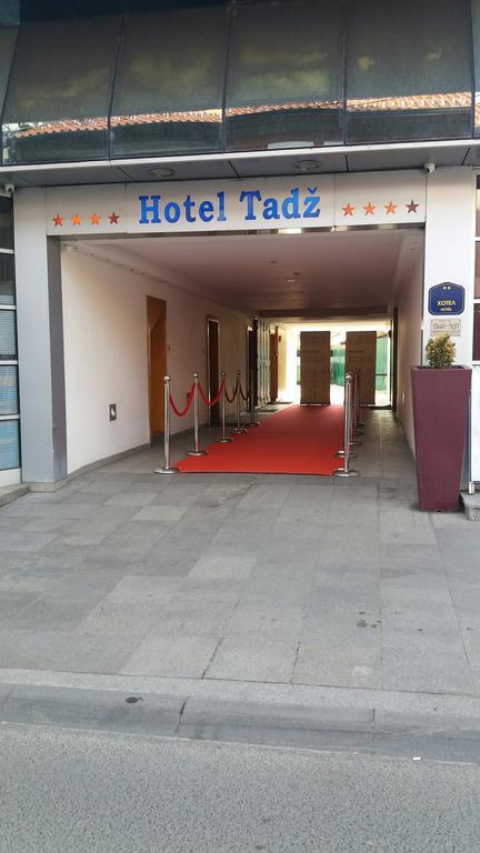 Hotel Tadz Novi Pazar Buitenkant foto